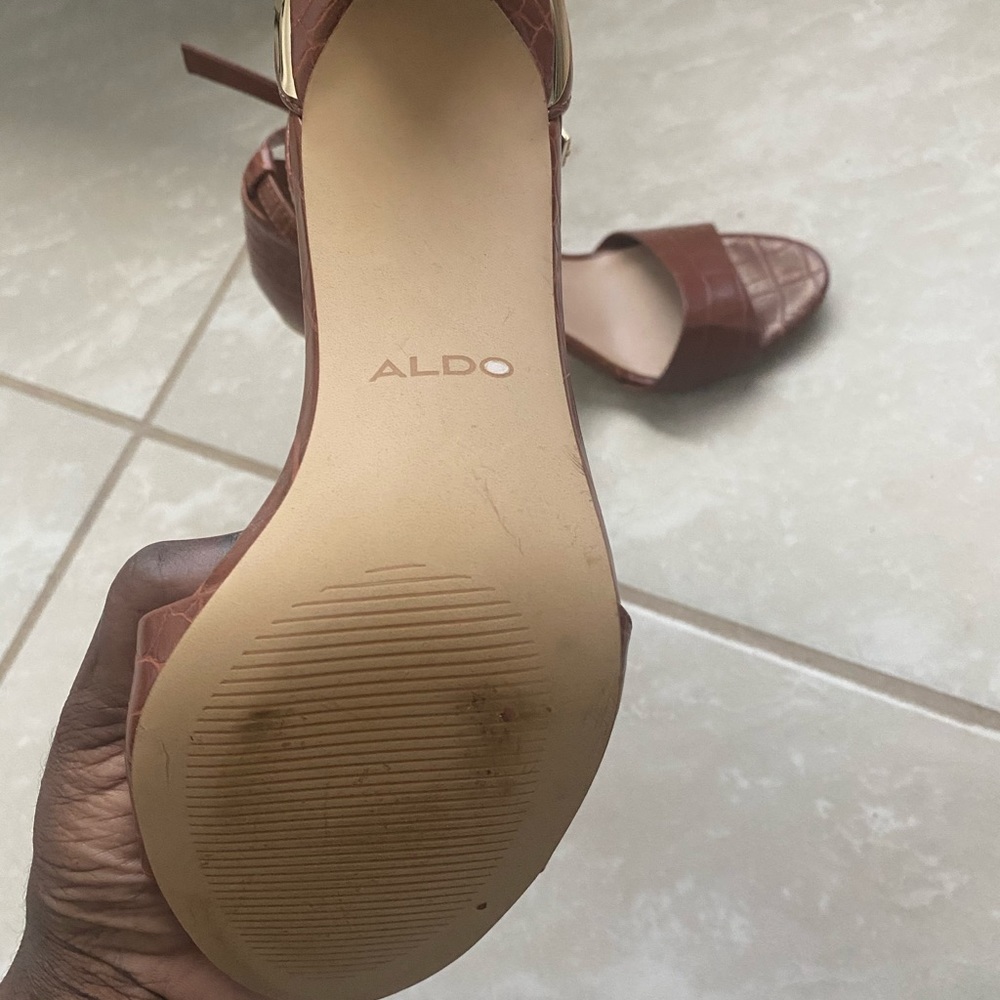 Also heels - Picture 5 of 5
